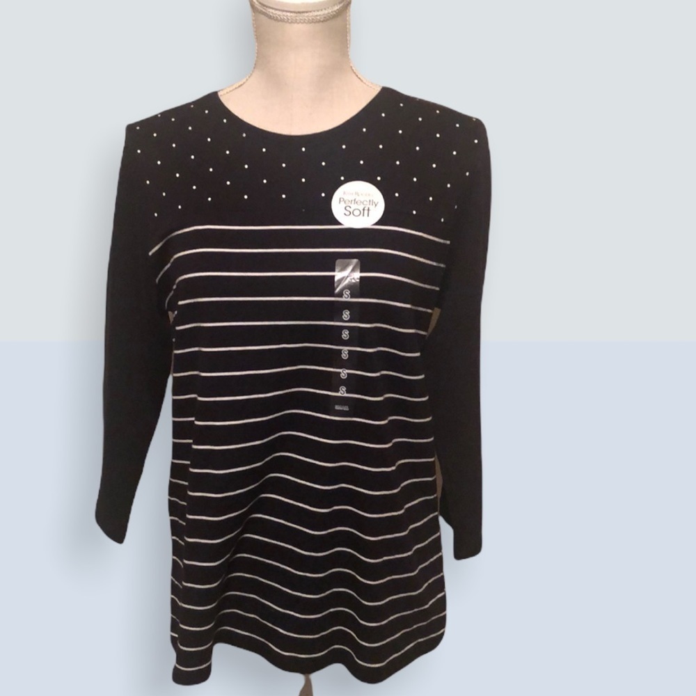 Kim Rogers t shirt, black and white, small